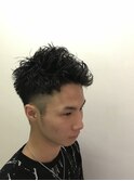 ワイルドツーブロックソフトモヒカンウエットショートスタイル