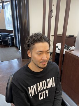 オアシス(OASIS) ツーブロック×ソフトカーリー