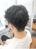 波巻きツイストスパイラルパーマメンズカット
