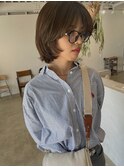 オリーブベージュ