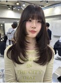 黒髪グレーベージュレイヤーロング