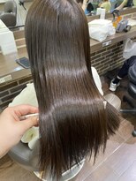 ヘアーアンドメイク ビス(HAIR&MAKE bis)&nbsp;艶髪♪髪質改善トリートメント【中西思実】