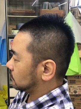 さんぱつひろば モヒカン