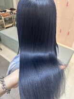 アール 横浜(R)&nbsp;〈MAKI〉ネイビーブルー　ブリーチ1回～