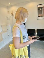 タウ(tau)&nbsp;顎ラインのハイトーンボブ