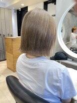 フランチェスカドットボブ(francesca.bob)&nbsp;ミルクティーベージュ×切りっぱなしボブ【渡辺俊弥】梅田