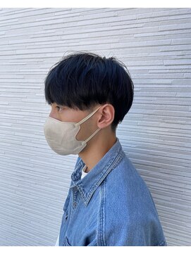 カペリ デ アーテ(Capelli di arte) 刈り上げマッシュ