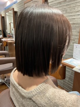 アミカ シーモール店(Amica) 切りっぱなしボブ