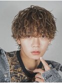 メンズマッシュウルフ波巻きパーマハイライト