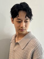 クロト(Clotho) センターパート/波巻きツイストスパイラルメンズカットパーマ