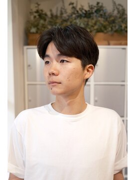 イーズ(e's) 抜け感コンパクトショート《諸星》