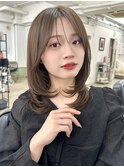 ミディアムレイヤーベージュ前髪シースルー2