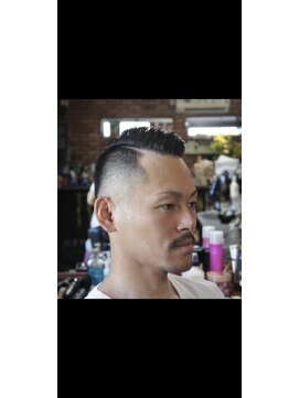 ヴェナ(VeNA) スキンフェード