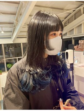 アクアオモテサンドウ(ACQUA omotesando) *姫カットウルフヘアセミロングレイヤーカット!裾カラーブルー