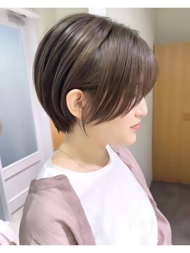 ウル 名古屋栄(ulu) 大人可愛いショートヘア