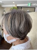 白髪ボカシボブ