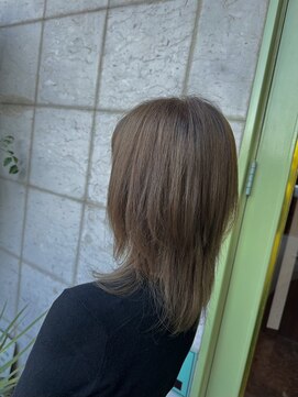 クララデアンシュシュ クララ店(Kurara de UN CHOU-CHOU) ナチュラルレイヤースタイル