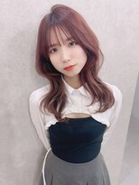 チェリーレッド　小顔ヘア　くびれヘア