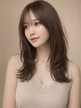 フリー(Free) 大人似合わせハッシュカットグレージュカラーツヤ髪スタイル