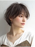 白髪ぼかし大人ショートグレージュ