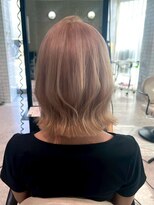 ヘアメイク ミチ 富田店(HAIRMAKE MICHI)&nbsp;ハイトーン ミルクティーベージュ 外ハネ ボブ 艶髪 透明感