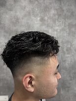 スピン 本八幡(SPIN)&nbsp;MEN’S HAIR/サーフカール/刈り上げセンターパート/本八幡