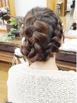 ベル(BELL)&nbsp;編みこみヘアアレンジ【BELL桜新町/用賀　】因幡雄太