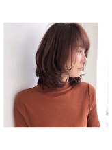 ヘアアンドフェイシャル ヴィトリーノ(Hair & Facial Vitrine) ☆ラフニュアンス×上品"くびれ"ミディアム☆