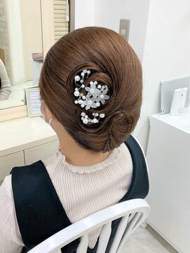 リサ 恵比寿(risa.) お着物に*まとめ髪