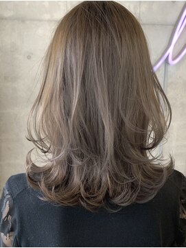 ウェイズ トウキョウ(Ways TOKYO) 冬のシアンベージュ×くびれレイヤー×シークレットハイライト