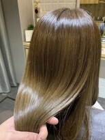 カミケンガレリア(kamiken. galleria)&nbsp;美髪カラー大人きれい艶感ストレート【カミケンガレリア】