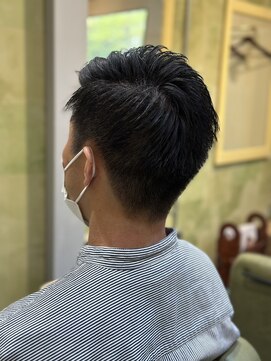 グレースマンカフェ(GRACE MAN CAFE) アップバングショートスタイル