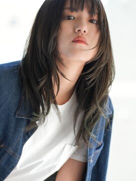 ヘアーループレル(Hair ruup Rell design works) オリーブカラーのレイヤースタイル
