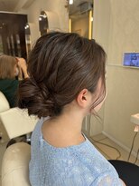 フレア(FLAiR) 20代30代結婚式お呼ばれシニヨンスタイル
