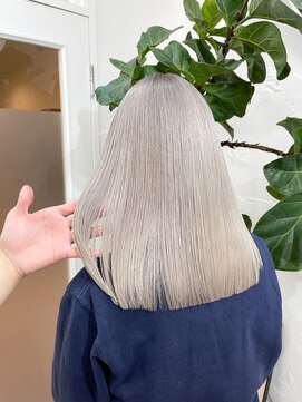 ロイス 神宮前(ROIS) 透明感ベージュカラー/ダブルカラー/ケアブリーチ[表参道駅]