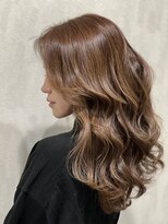 フェアリーテール つきのわ店 スモーキー ベージュ