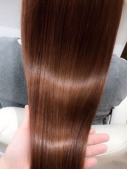 ラポールヘアリゾート(Rapport Hair Resort)の写真/【ハイダメージにも対応◎】サロンソリューションで髪のダメージを徹底ケア！施術後のウルツヤ感に感動♪