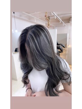 シーバイラヴィズム けやき通り2号店(Sea by LUVISM) ハイライトヘア