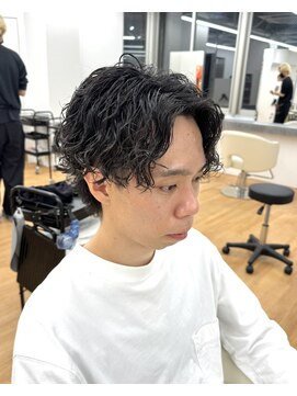 ビカム 名駅(become) 渋めメンズスパイラルパーマ無造作大人ビジネスセンターパート