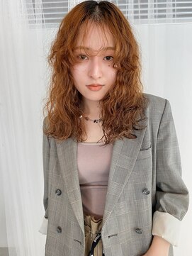 シー(thee) もふもふパーマ♪