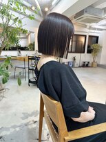 フェイヴィーズ(FavyS)&nbsp;ツヤパツッと切りっぱなし黒髪ボブ