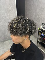 ライズ 新小岩店(RISE) 最強メンズスタイル!【ハイライトツイストスパイラルパーマ】