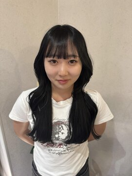 ミューズ バイ ケンジ(MUSE by KENJE) 艶カラー/ブルーブラック/レイヤーカット/平塚美容室