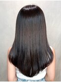 ロング美髪ヘア顔周りレイヤースタイル