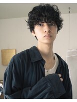 ウィット(wit)&nbsp;ニュアンスで魅せるメンズのスパイラルパーマ