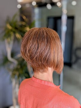ジールヘアー(GIIL HAIR) 前下がりショートボブ