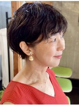 ダブルアームズ(W ARMS) ショートでパーマ。