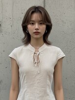 エイチ ウルフカット 大阪梅田(811)&nbsp;フェイスフレーミングネオウルフくびれボブウルフパーマミニボブ