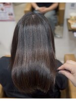 サンゼンヘアー(SUN-ZEN HAIR) ストレート×レイヤースタイル