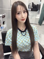 ロムーク 表参道(LOMKH)&nbsp;小顔ロングレイヤーカット顔周り春ハッシュカット透明感カラー